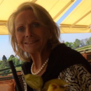 Meet your Posher, Gitta